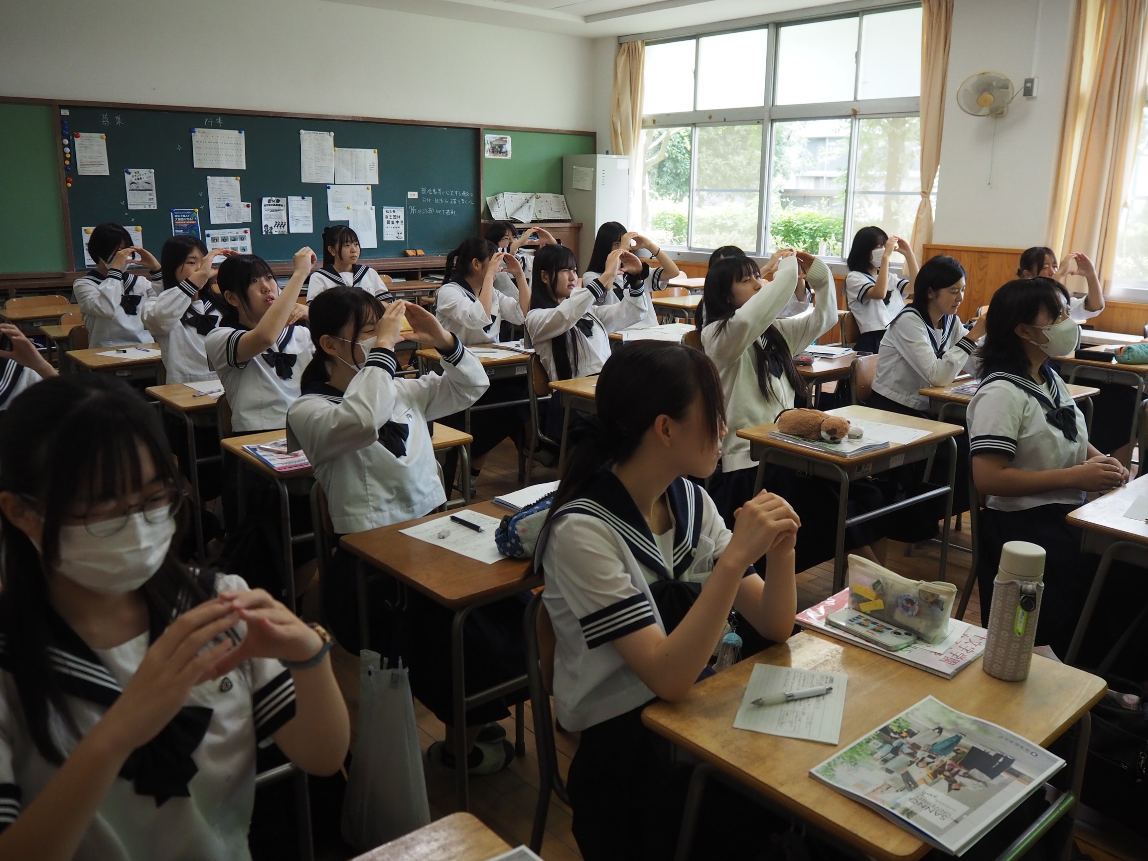 活動歴および当時の関連ビジュアル記録